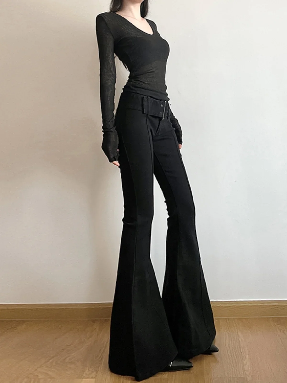 المرأة السوداء متوهج السراويل  - مراجعة Fashion Street Yoga وسعره